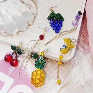 Non-matching Rhinestone Pineapple Dangle Earring