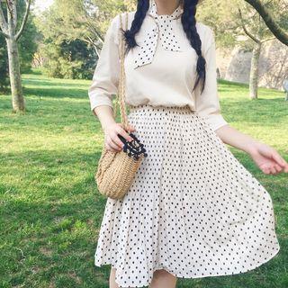 Set: Plain Elbow Sleeve T-shirt + Dotted Midi Skirt