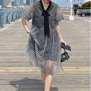 Short-sleeve Plaid Tie-neck Mesh Dress