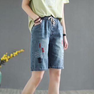Embroidered Straight Leg Denim Shorts