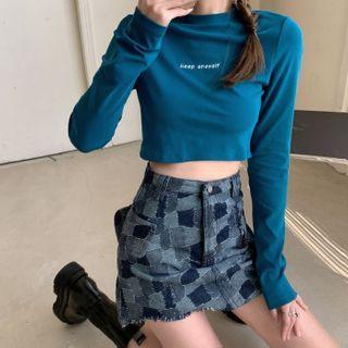 Long-sleeve Lettering Print Cropped Top