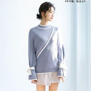 Color Block Round-neck Sleeve Strap Sweater