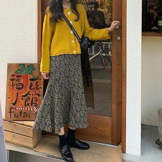 Frilled Cardigan / Floral A-line Skirt