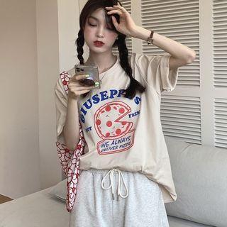 Short-sleeve Lettering Pizza Print T-shirt / Shorts