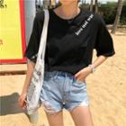 Print Distressed Round-neck Short-sleeve Top
