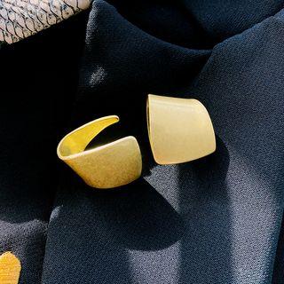 Alloy Curve Earring 1 Pair - Gold - One Size