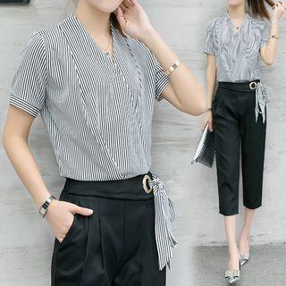 Set: Striped V-neck Short-sleeve Blouse + Capri Pants