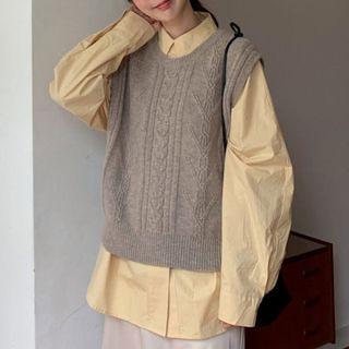 Plain Shirt / Cable-knit Vest