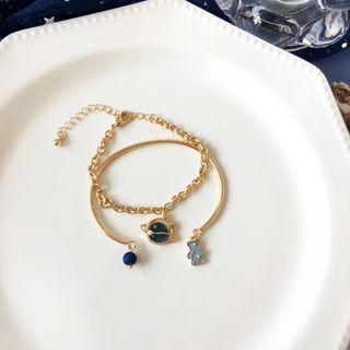 Set: Bear Alloy Open Bangle + Planet Alloy Bracelet Set Of 2 - Bracelet - Gold - One Size