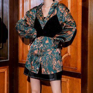 Set: Printed Shirt + Spaghetti Strap Top Shirt - Green - One Size / Spaghetti Strap Top - Black - One Size