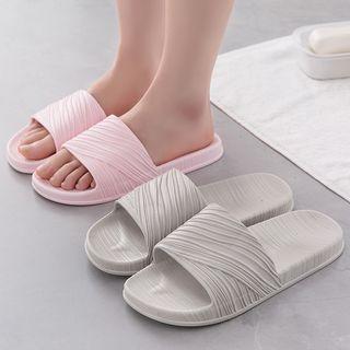 Plastic Washroom Slippers
