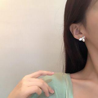 Petal Glaze Alloy Earring 1 Pair - Off-white - One Size