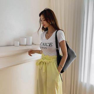 Lettered Cropped Fitted T-shirt