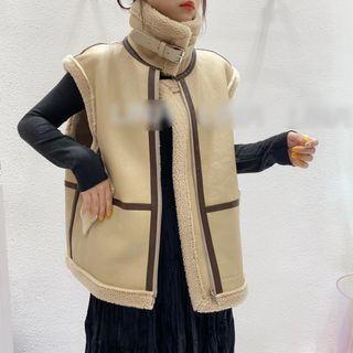 Buckled Fleece Trim Zip Vest