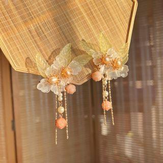 Butterfly Faux Pearl Alloy Hair Clip White & Pink - One Size