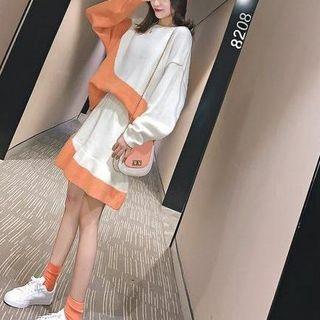 Set: Two-tone Oversize Sweater + A-line Skirt