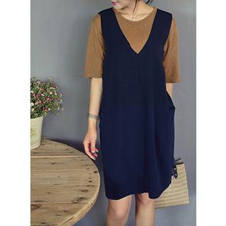 V-neck Dual-pocket Dress