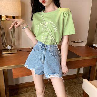 Set: Short-sleeve Lettering T-shirt + Distressed Denim Hot Pants