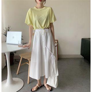 Puff-sleeve Cropped T-shirt / A-line Midi Skirt