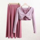 Camisole Top / Long-sleeve Twisted T-shirt / Midi A-line Skirt