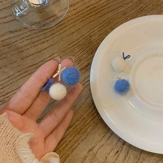Heart Pom Pom Earring