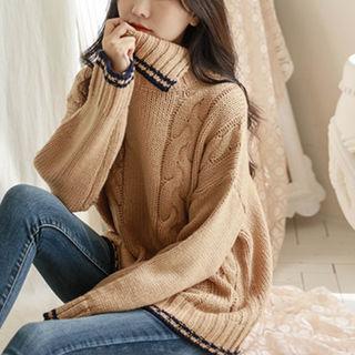 Slit Turtle-neck Contrast-trim Sweater