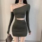 Plain One-shoulder Long-sleeve Slim-fit Dress