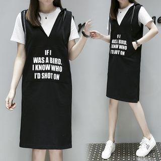Set: Short-sleeve T-shirt + Lettering Sleeveless Hooded Dress