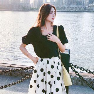 Set : Puff-sleeve Top + Polka Dot Skirt