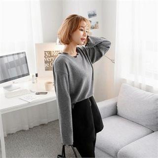 Contrast Frill-edge Knit Top