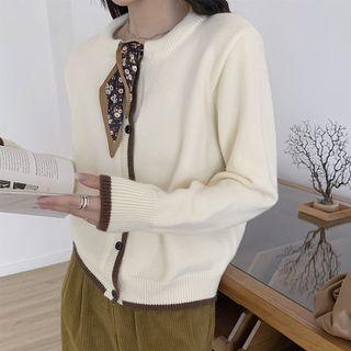 Round-neck Button-up Cardigan