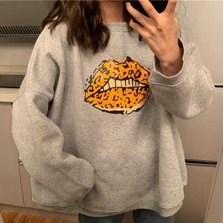 Leopard Lip Print Pullover