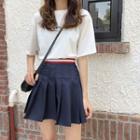 Short Sleeve Printed Tee / Pleated A-line Skirt