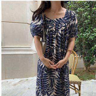 Lantern-sleeve Square Neck Leaf Dress