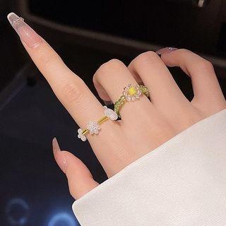 Flower Faux Pearl Acrylic Bead Ring Gold - One Size