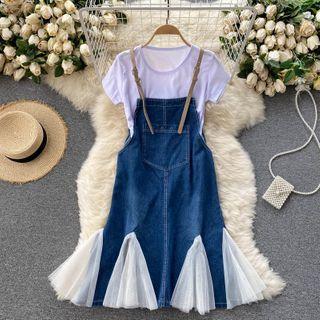 Set: Short-sleeve Plain T-shirt + Mesh Panel Denim Overall Dress
