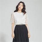 Lace Elbow-length Puff-sleeve Top