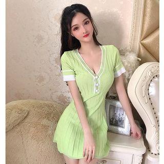 V-neck Short-sleeve Buttoned Knit Dress