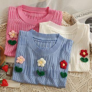 Eyelet Flower-accent Loose T-shirt