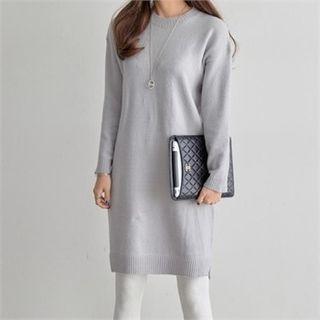 Round-neck Knit Midi Dress