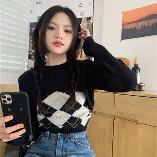Set: Argyle Camisole Top + Plain Cropped Sweater