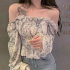Off-shoulder Printed Blouse As Shown In Figure - One Size
