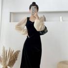 Balloon-sleeve A-line Midi Velvet Dress