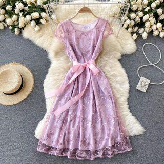 Round-neck Embroidered Mesh Sleeveless Dress