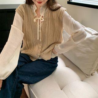 Ruffle Blouse / Single-breasted Cable-knit Sweater Vest
