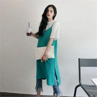 V-neck Sleeveless Slit-side Dress