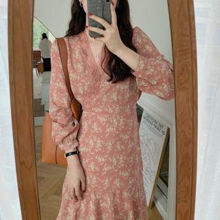 Floral Print V-neck Ruffled Dress