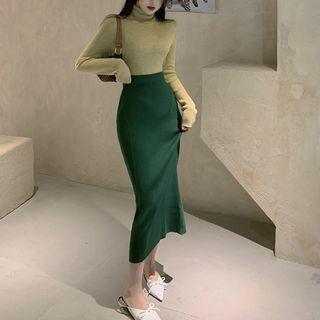 Turtle-neck Knit Top / A-line Knit Skirt