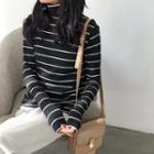 Mock-turtleneck Long-sleeved Striped Slim T-shirt