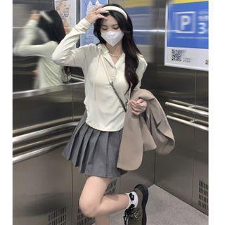 Henley Hoodie / Pleated Mini A-line Skirt